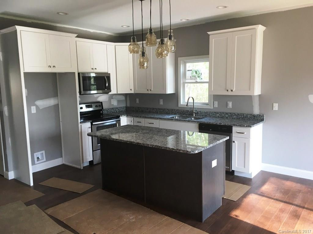 2147 Jenkins Valley Road - Photo 3