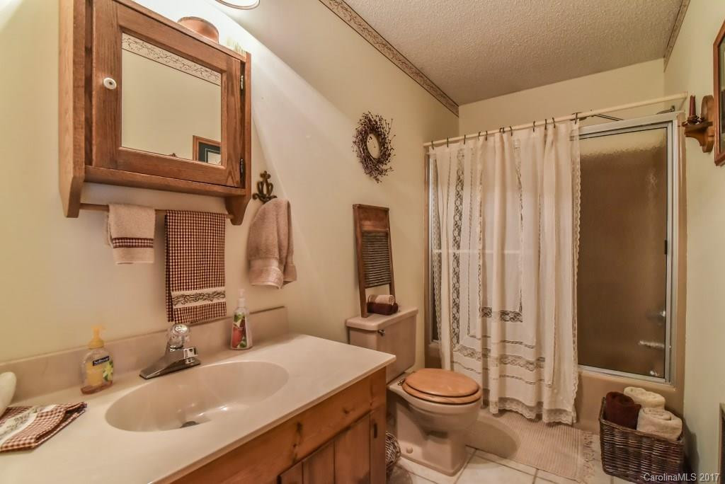 115 Alexander Avenue - Photo 12