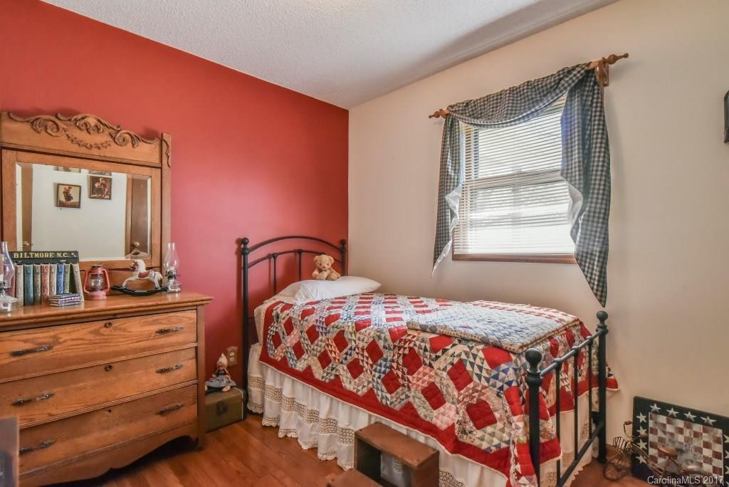 115 Alexander Avenue - Photo 13