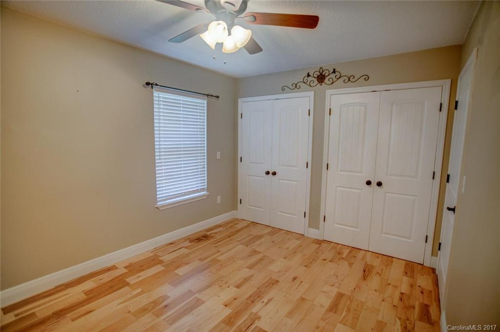 25 Carl Roberts Road - Photo 11