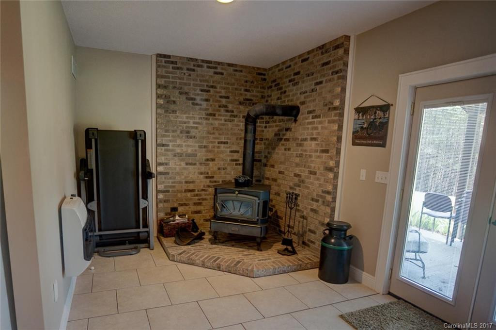25 Carl Roberts Road - Photo 15