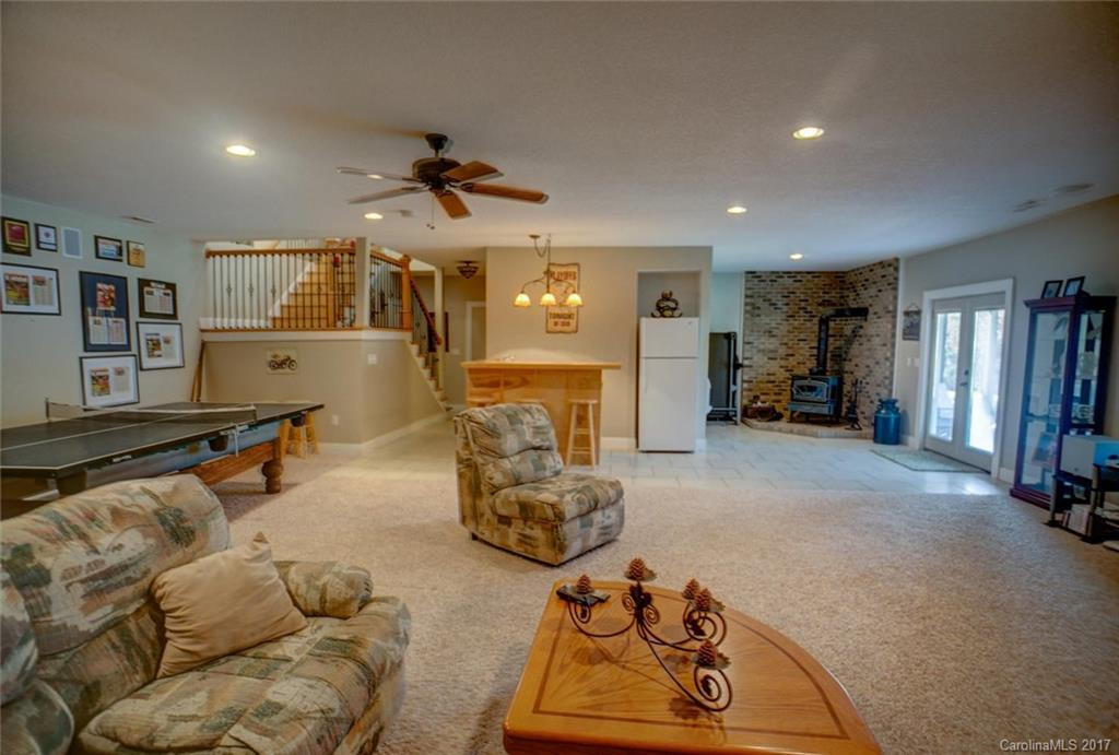 25 Carl Roberts Road - Photo 16