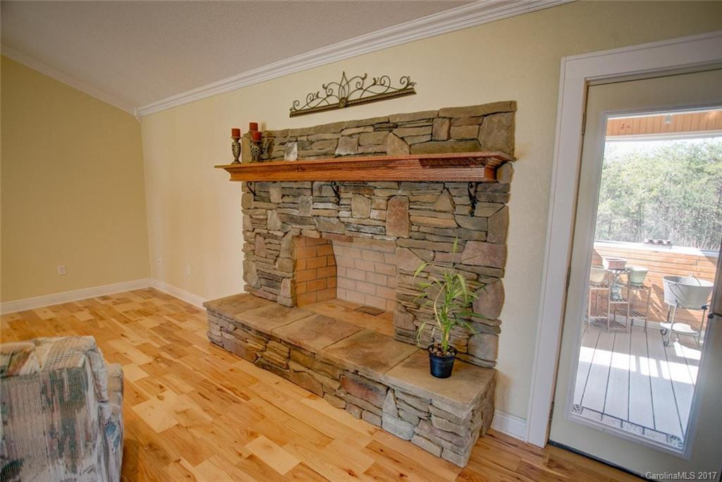 25 Carl Roberts Road - Photo 3
