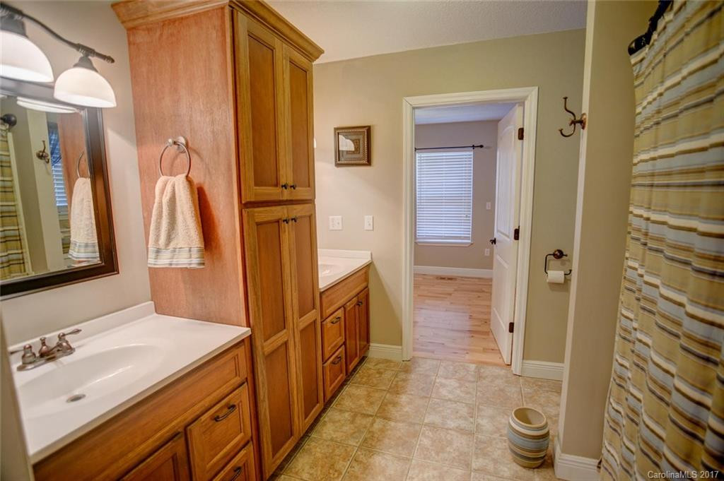 25 Carl Roberts Road - Photo 10