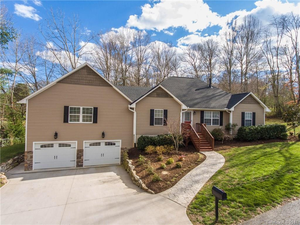 302 Hamlet Park Drive - Photo 2