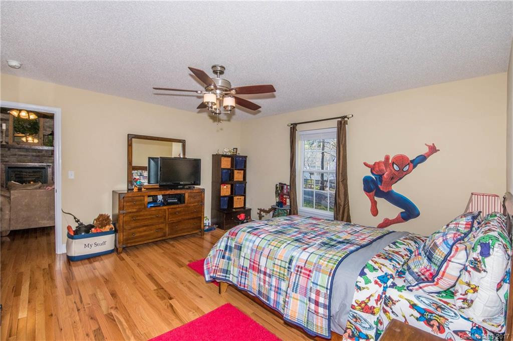 302 Hamlet Park Drive - Photo 17