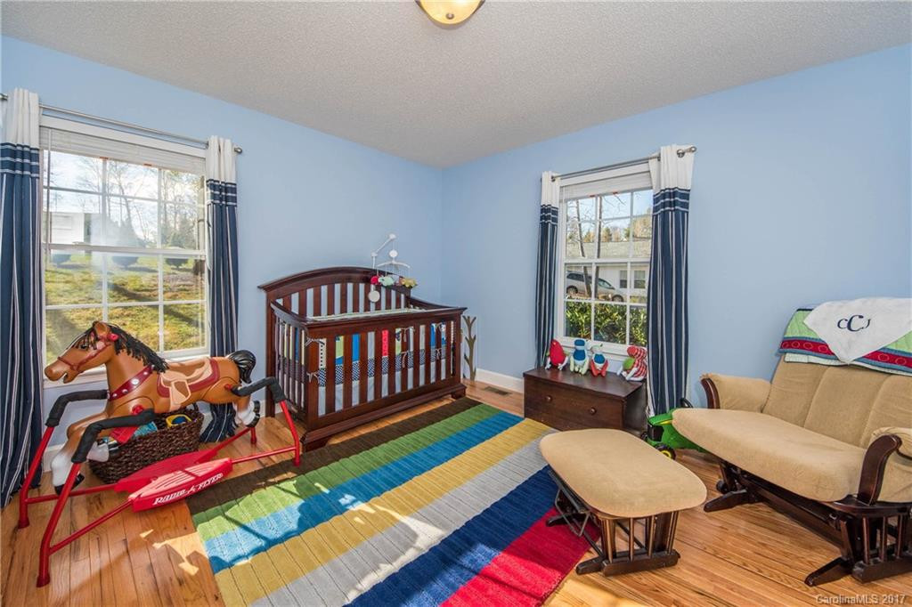 302 Hamlet Park Drive - Photo 19