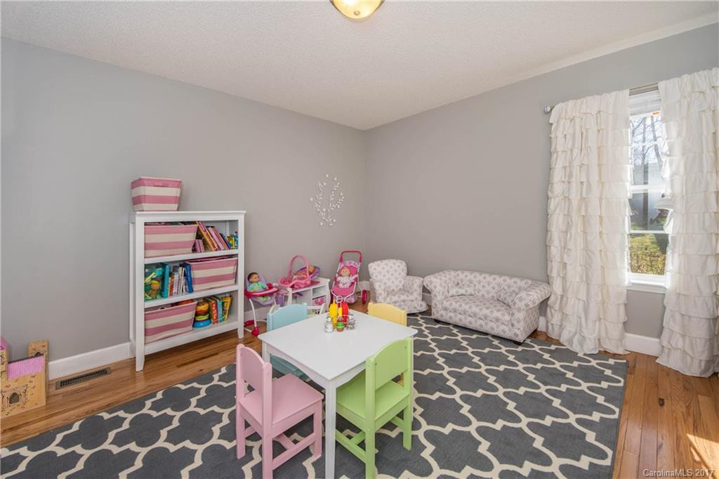 302 Hamlet Park Drive - Photo 20
