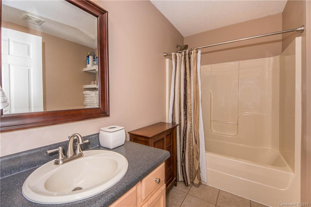 302 Hamlet Park Drive - Photo 21