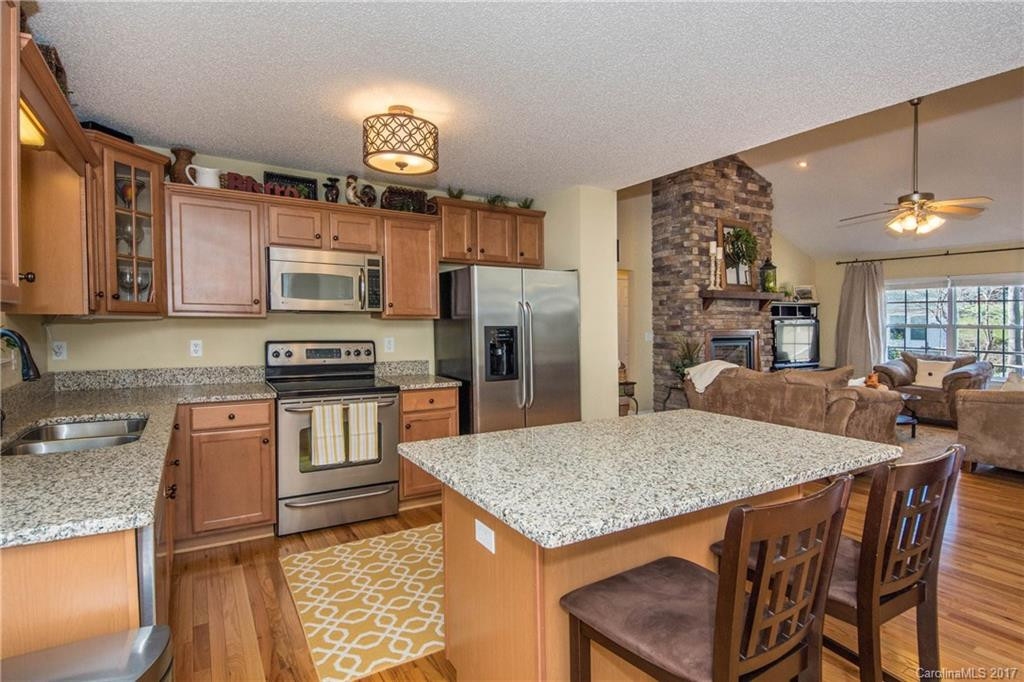 302 Hamlet Park Drive - Photo 7