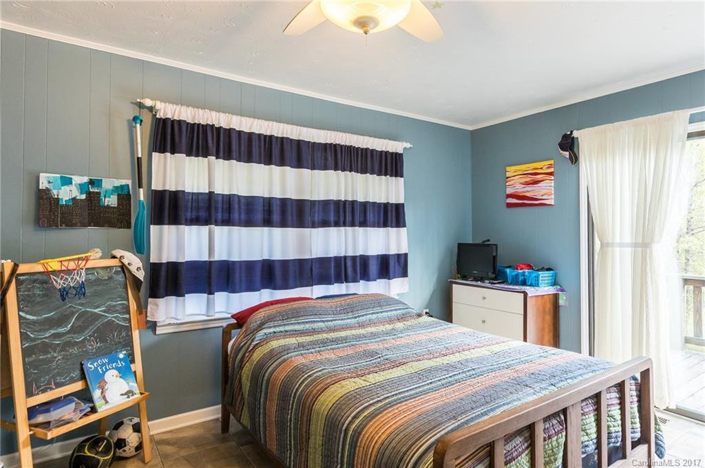2697 Pine Cove Road - Photo 11