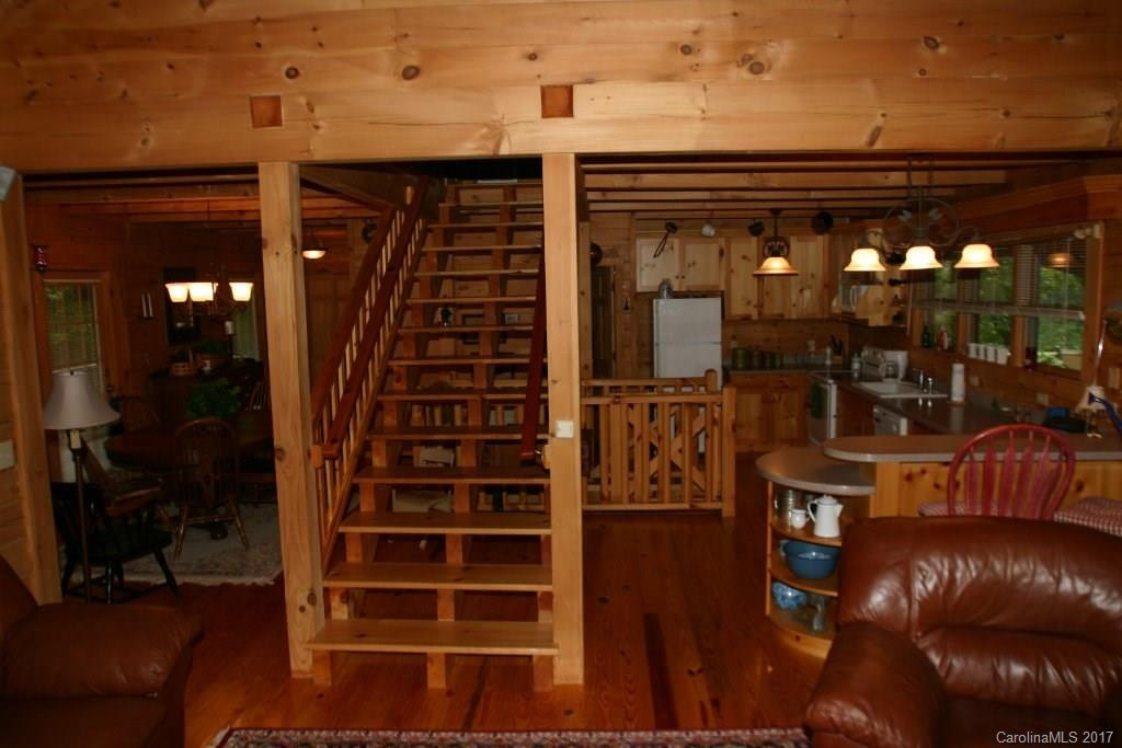 126 Raccoon Ridge - Photo 5