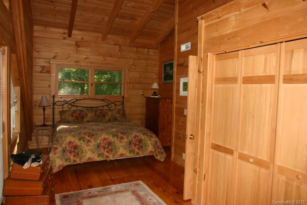 126 Raccoon Ridge - Photo 7