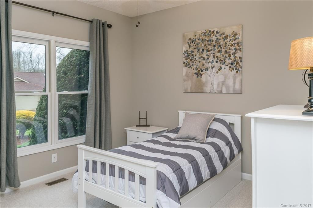 107 Fairway Knoll Drive - Photo 16