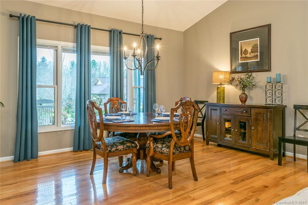 107 Fairway Knoll Drive - Photo 3
