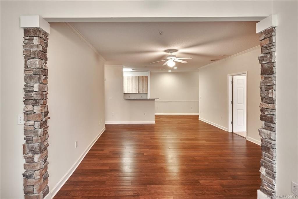 1000 Olde Eastwood Village Boulevard #6B - Photo 4