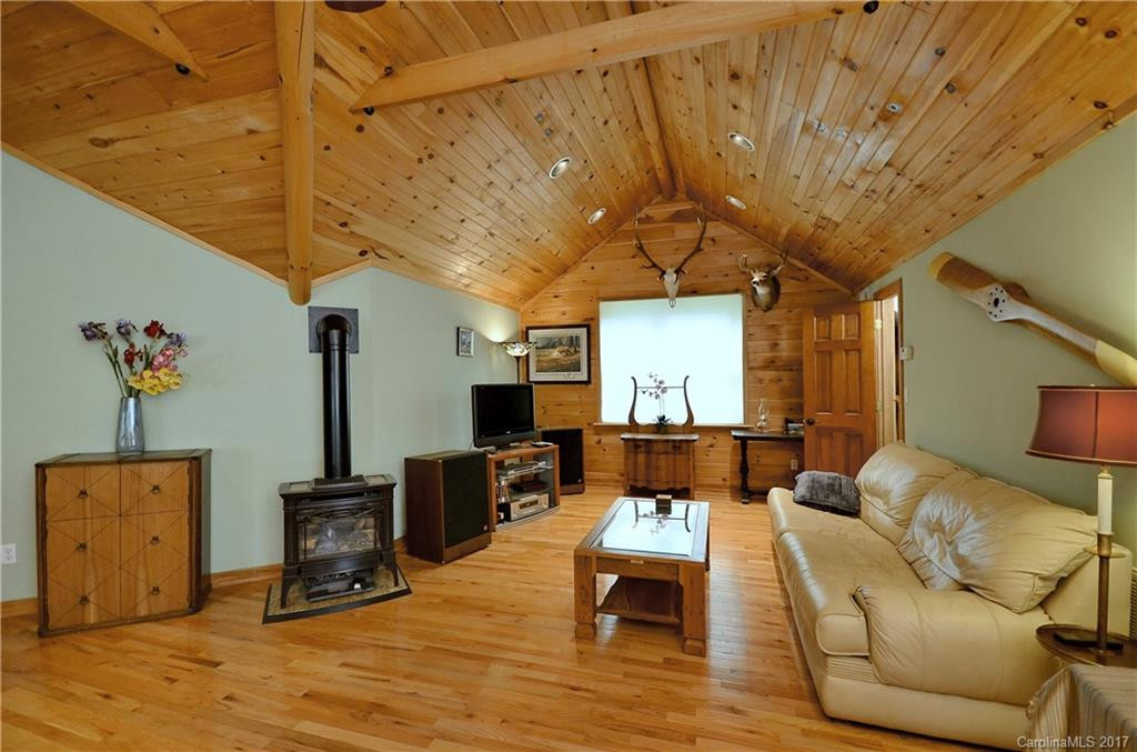 105 Hood Heights - Photo 17