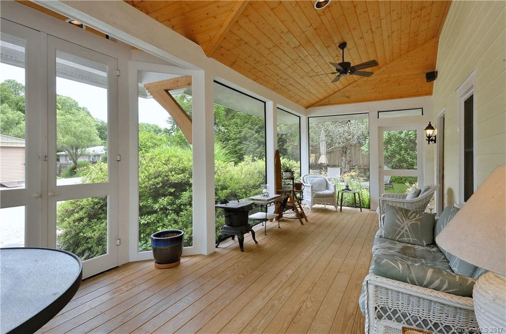 105 Hood Heights - Photo 8