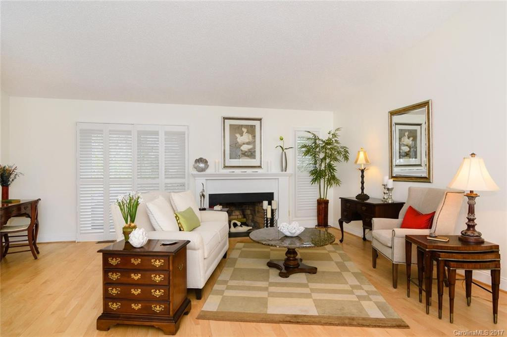 128 Cloverleaf Lane #128 - Photo 5