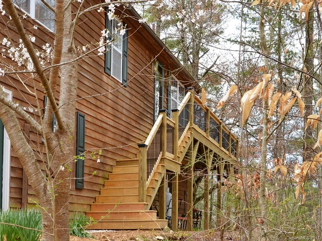 292 Cove Creek Lane