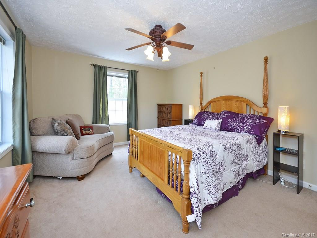 292 Cove Creek Lane - Photo 8