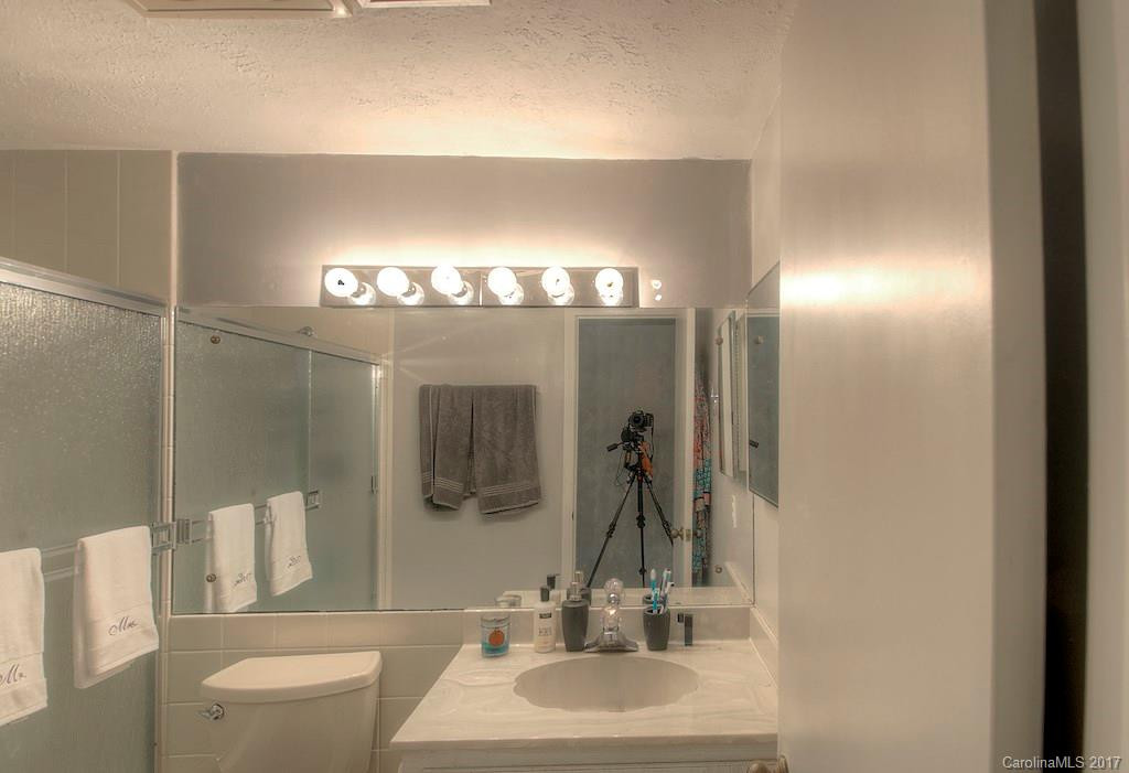 145 Fairway Lane #F - Photo 8