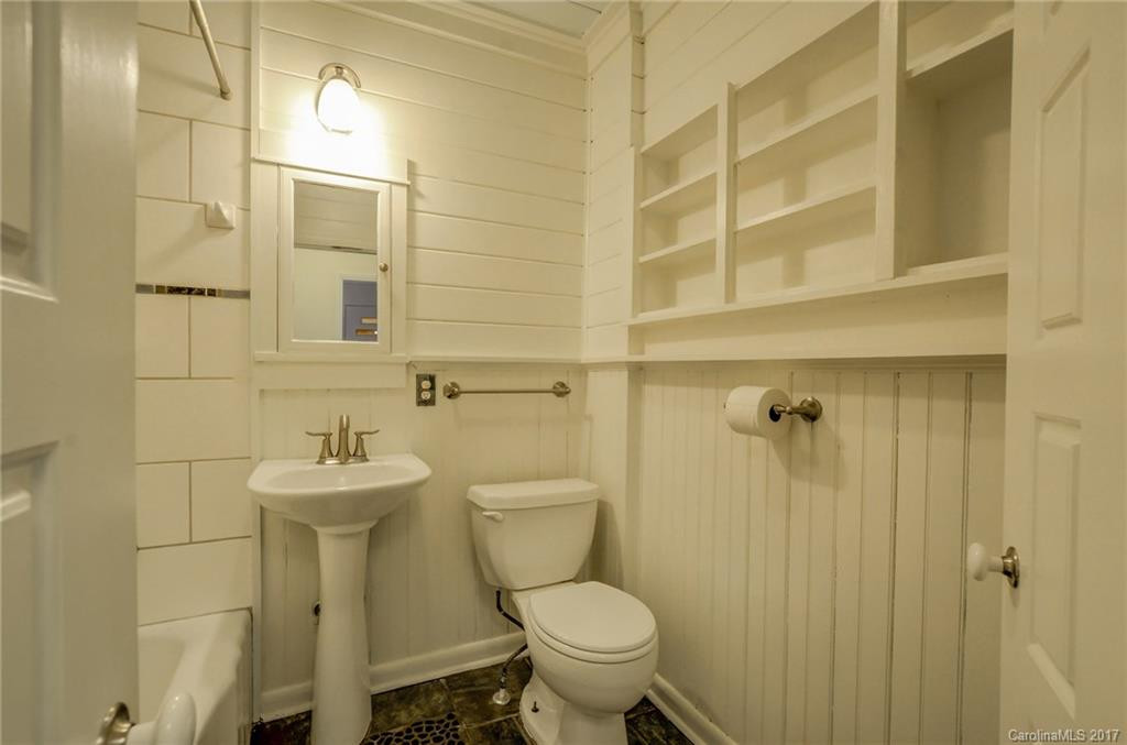 124 Evelyn Place - Photo 14