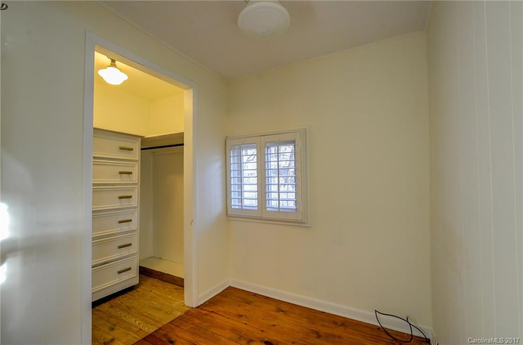 124 Evelyn Place - Photo 16