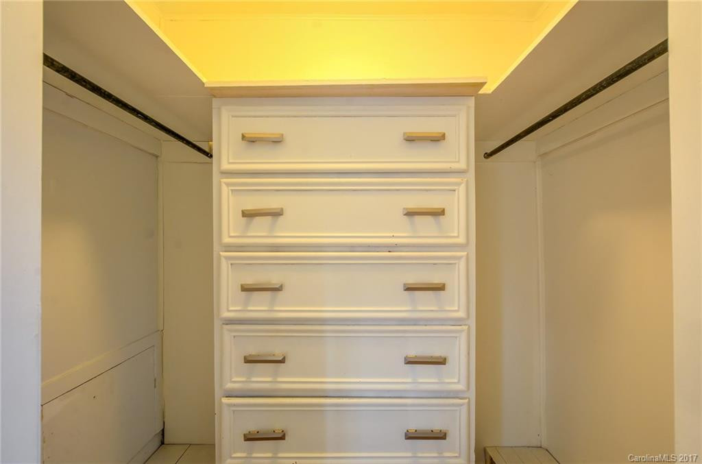 124 Evelyn Place - Photo 17