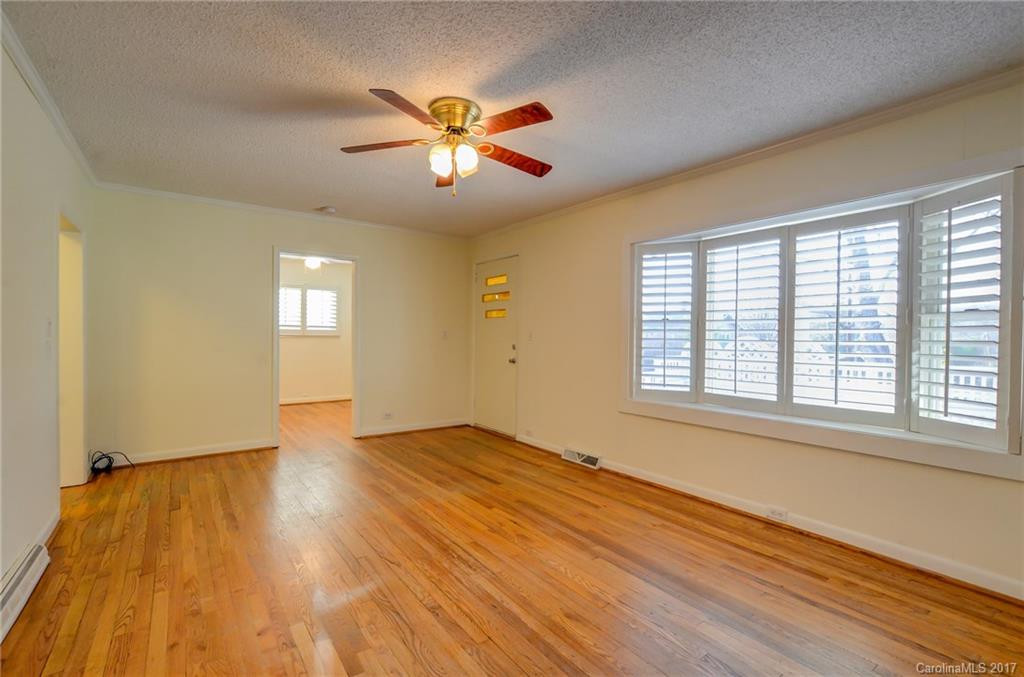 124 Evelyn Place - Photo 5