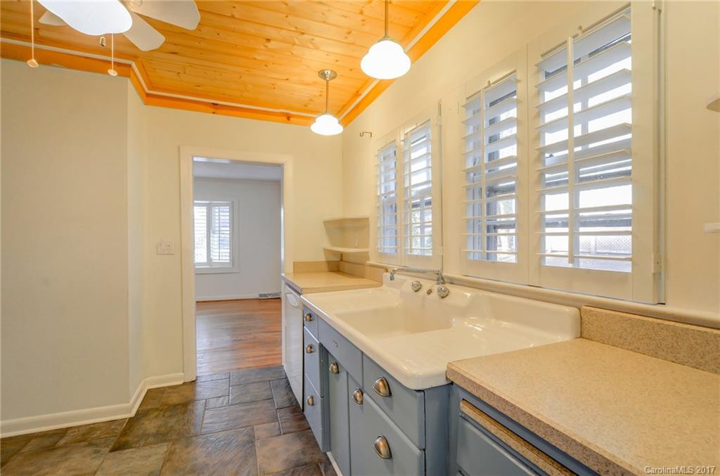 124 Evelyn Place - Photo 8