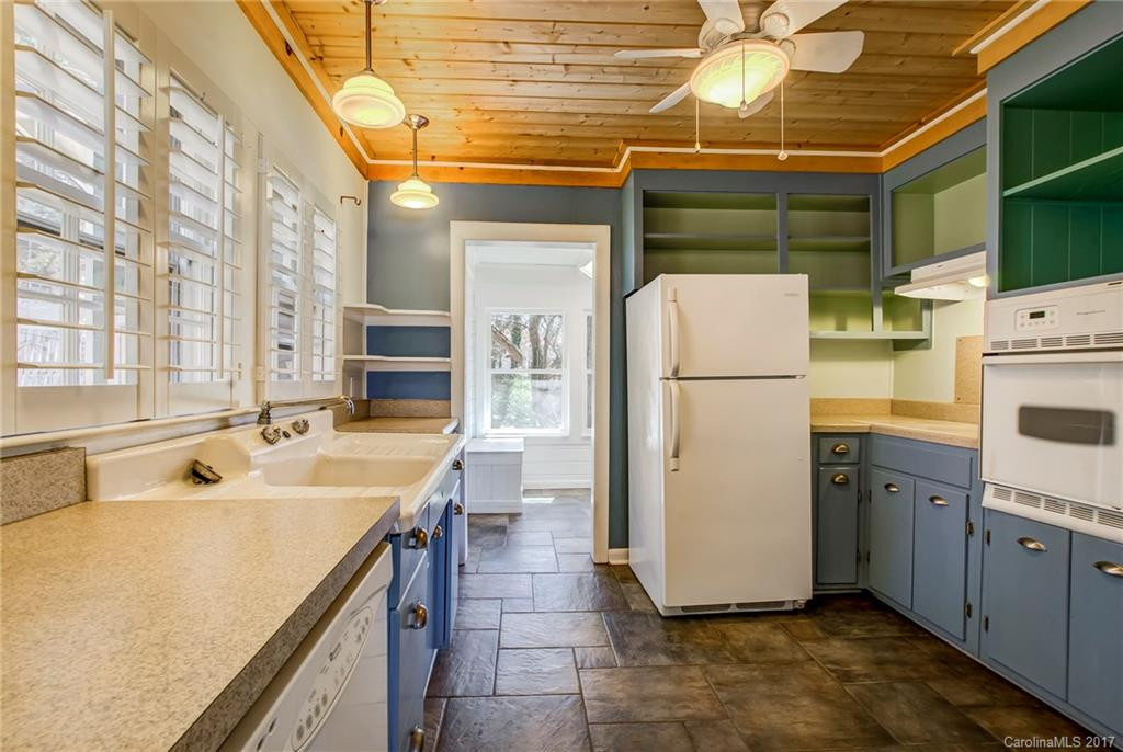 124 Evelyn Place - Photo 10