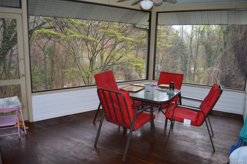 409 Lockhart Street - Photo 6