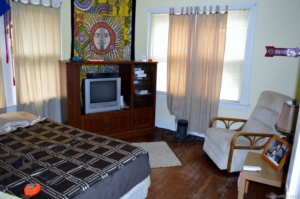 409 Lockhart Street - Photo 8