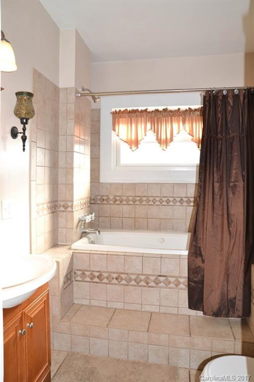 8 Fleming Avenue - Photo 7