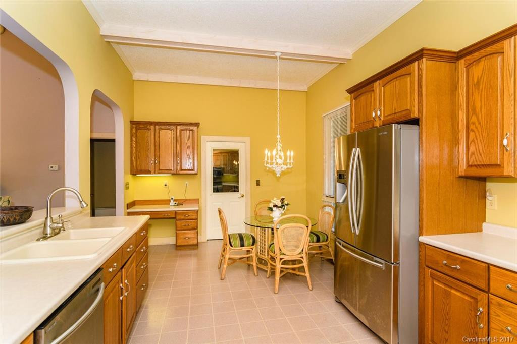 21 Laurelwood Court #37 - Photo 14