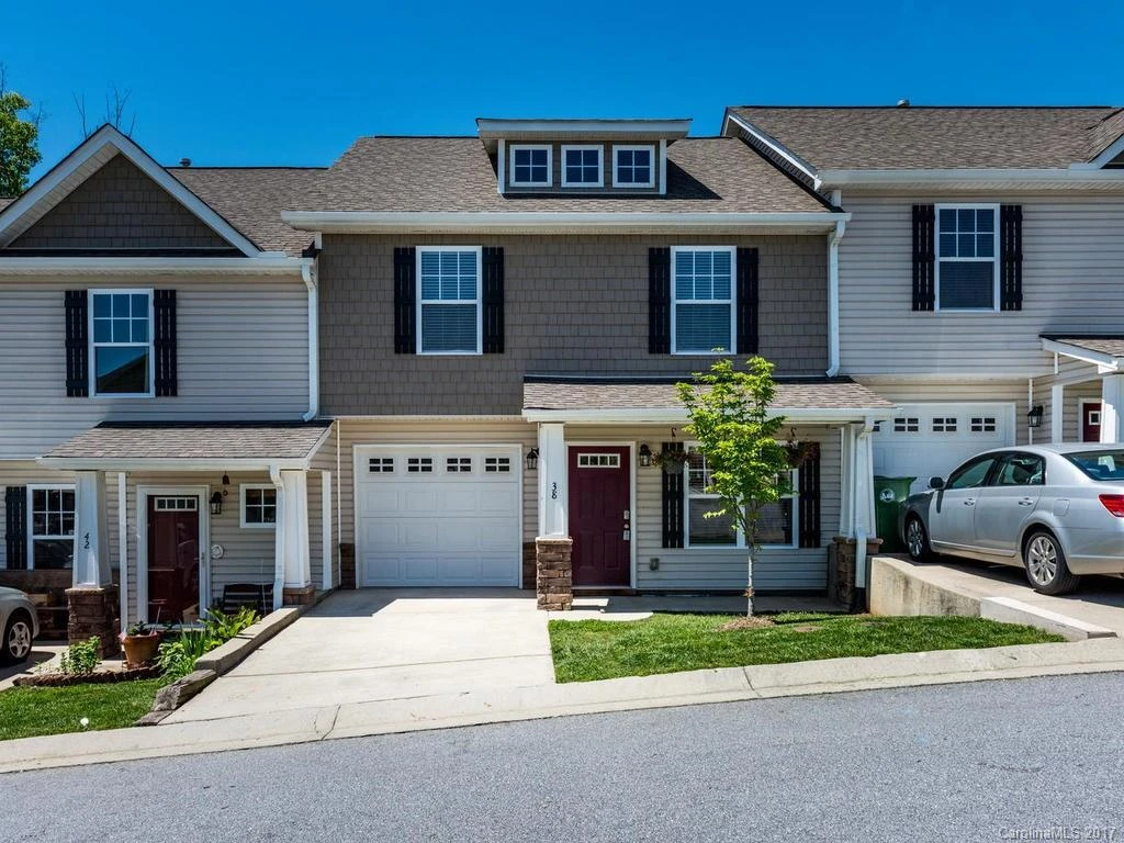 38 Torrington Avenue #F32