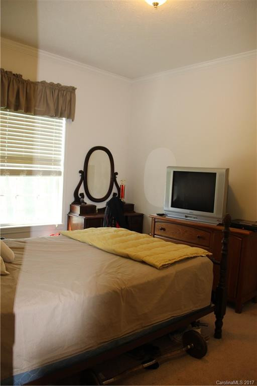 37 Haynes Boulevard - Photo 13