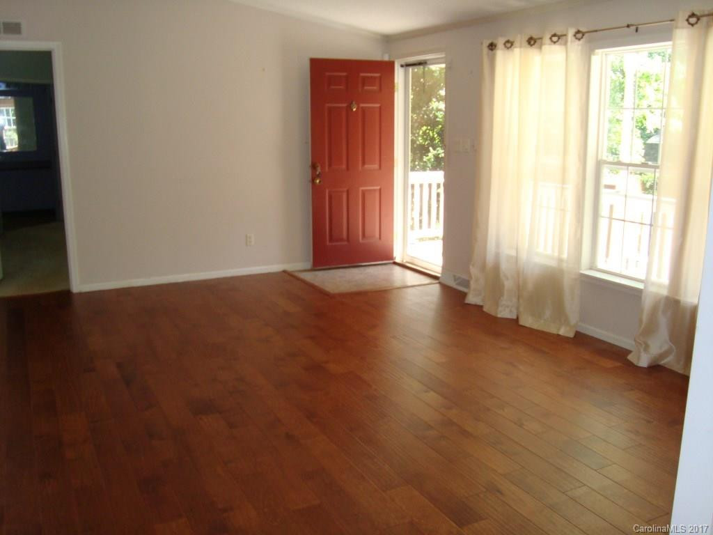 548 Warrior Drive - Photo 8