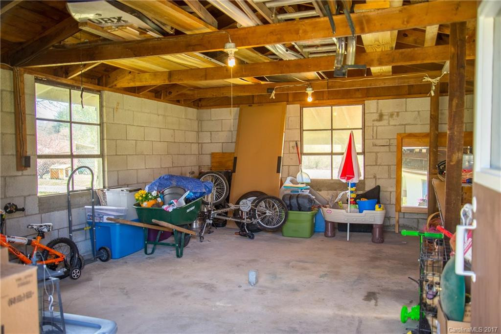 9707 Boylston Highway - Photo 16