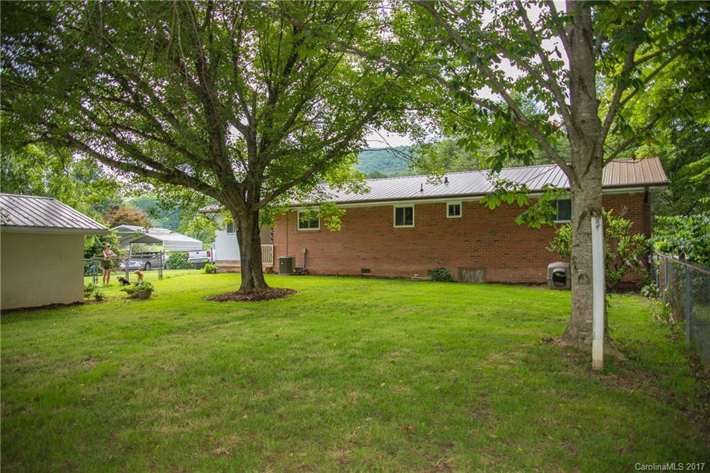 9707 Boylston Highway - Photo 18