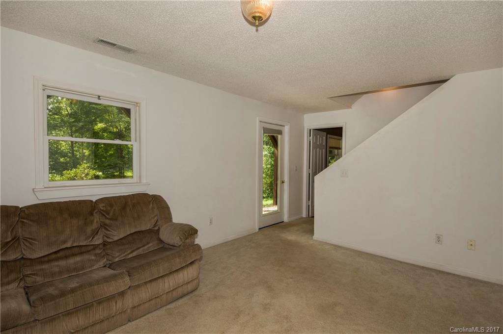 67 Ivanhoe Court - Photo 17