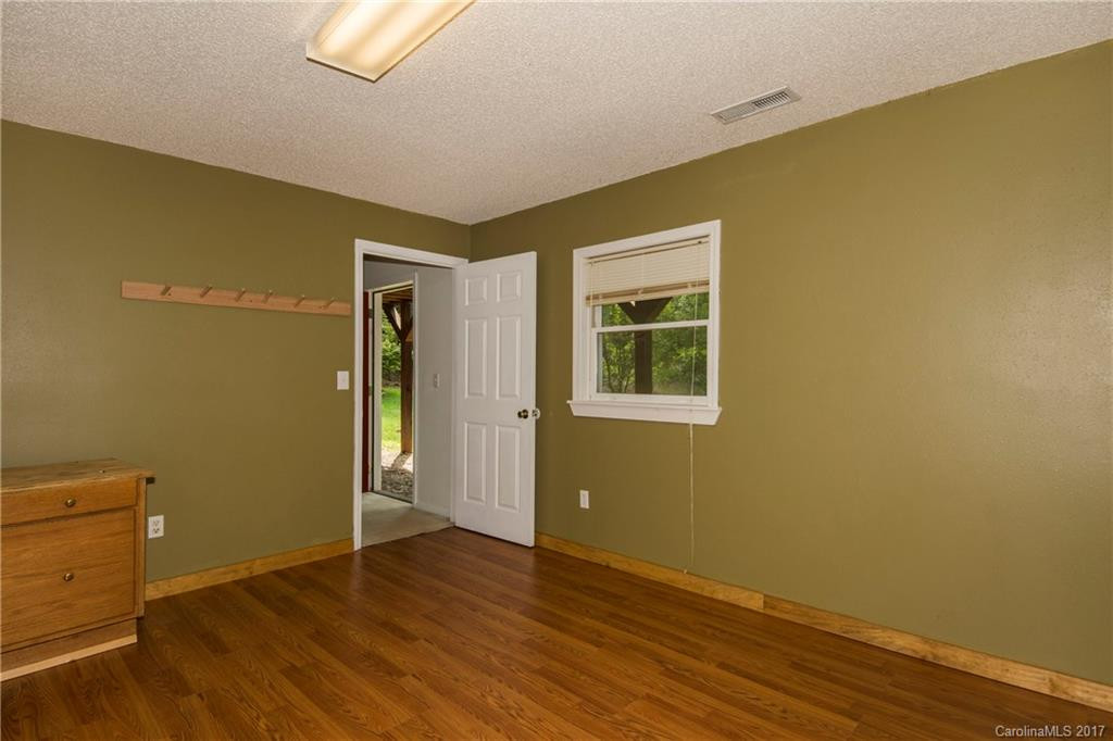 67 Ivanhoe Court - Photo 18