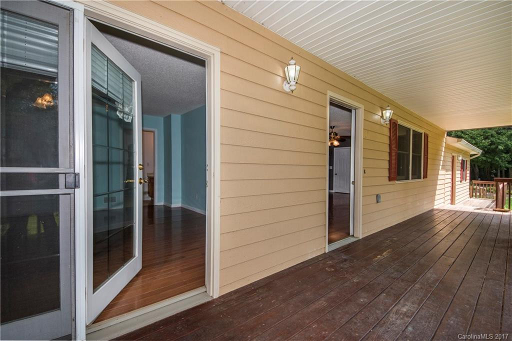 67 Ivanhoe Court - Photo 5