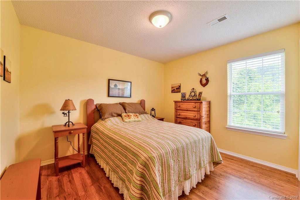 380 Rovingwood Drive - Photo 16