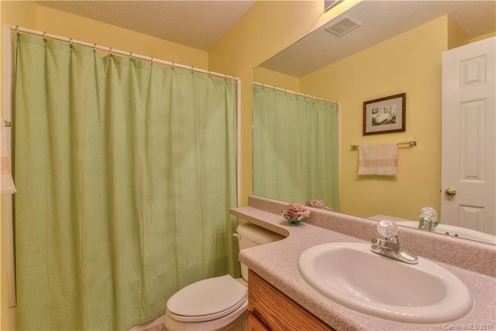 380 Rovingwood Drive - Photo 17