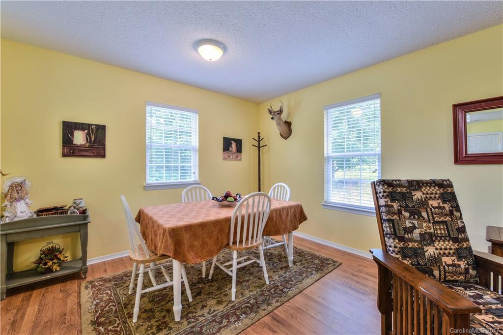 380 Rovingwood Drive - Photo 7