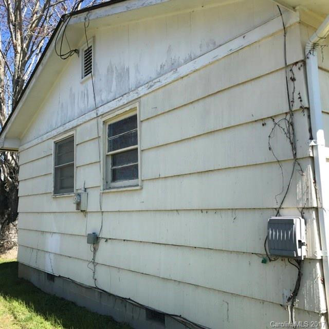 101 Henry Street - Photo 8