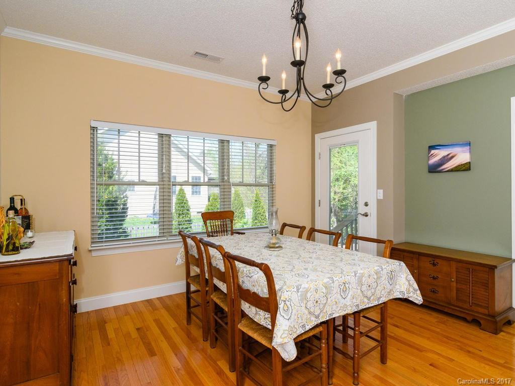 174 Springfield Meadow Drive #13 - Photo 9