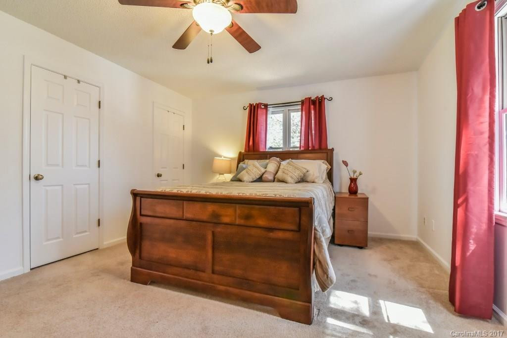 14 Fairview Hills Drive #1 - Photo 16